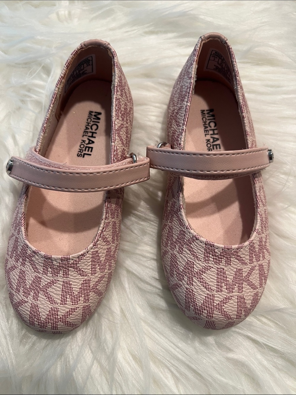 NWOT MICHAEL Michael Kors Girls' Blush Pink Logo Mary Janes size 7